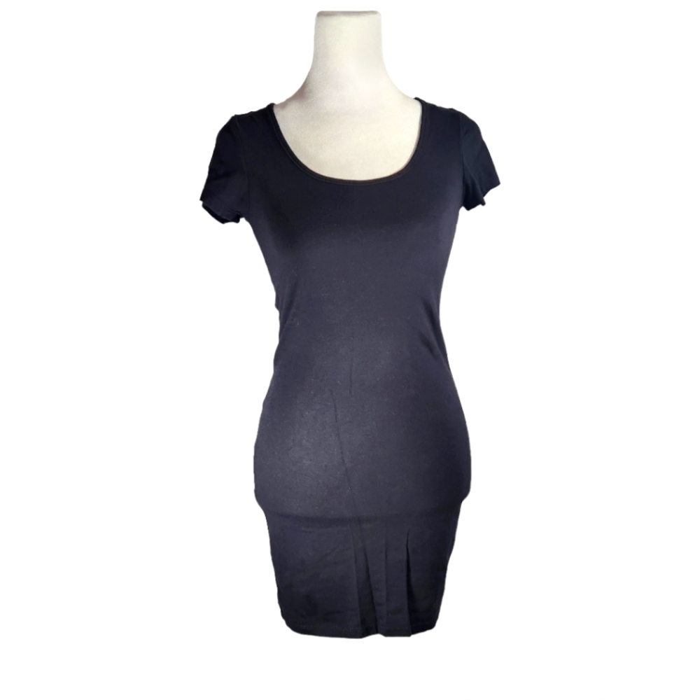 Solid Black Scoop Neckline Mini Dress